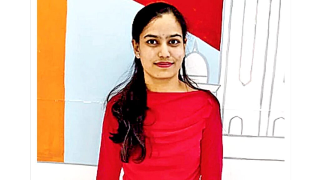 Hyderabad : హుస్సేన్ సాగర్ లో దూకి ఆత్మహత్యకు పాల్పడిన సాఫ్ట్ వేర్ద్ ఉద్యోగిని..!