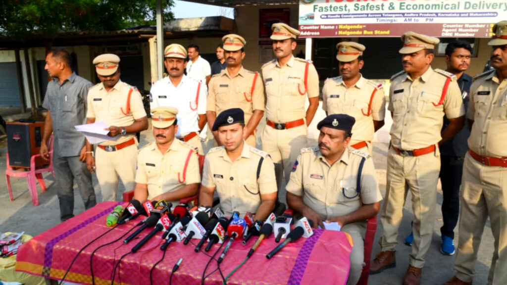 Nalgonda : నల్లగొండ అష్ట దిగ్బందం.. 200 మంది పోలీసులు విస్తృత తనిఖీలు.. 46 మంది అనుమానితుల గుర్తింపు..!